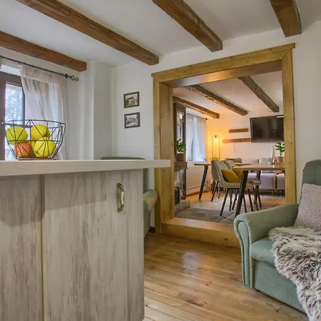 8bd Retreat In Comfort & Mountain Charm By Flat Mаnager Будинок відпочинку
