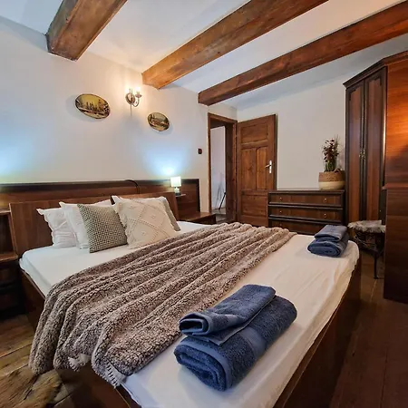 8bd Retreat In Comfort & Mountain Charm By Flat Mаnager Nyaraló Banszko