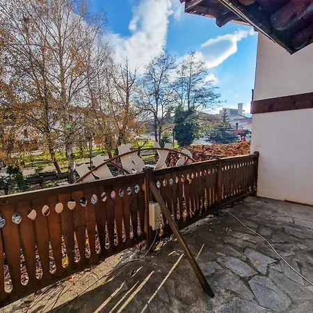 8bd Retreat In Comfort & Mountain Charm By Flat Mаnager Nyaraló *